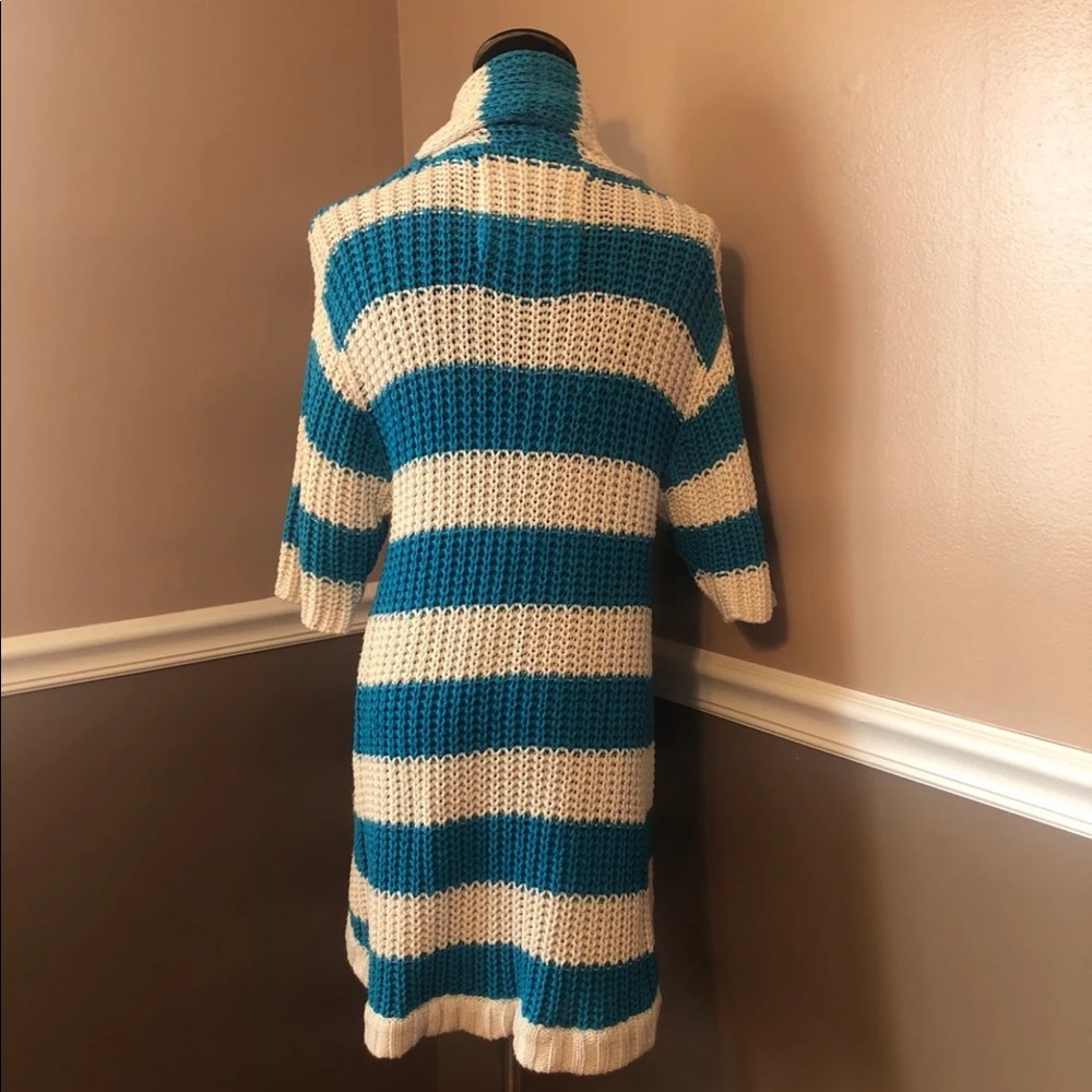 Abercrombie and Fitch women’s short sleeve cardigan - Picture 6 of 7